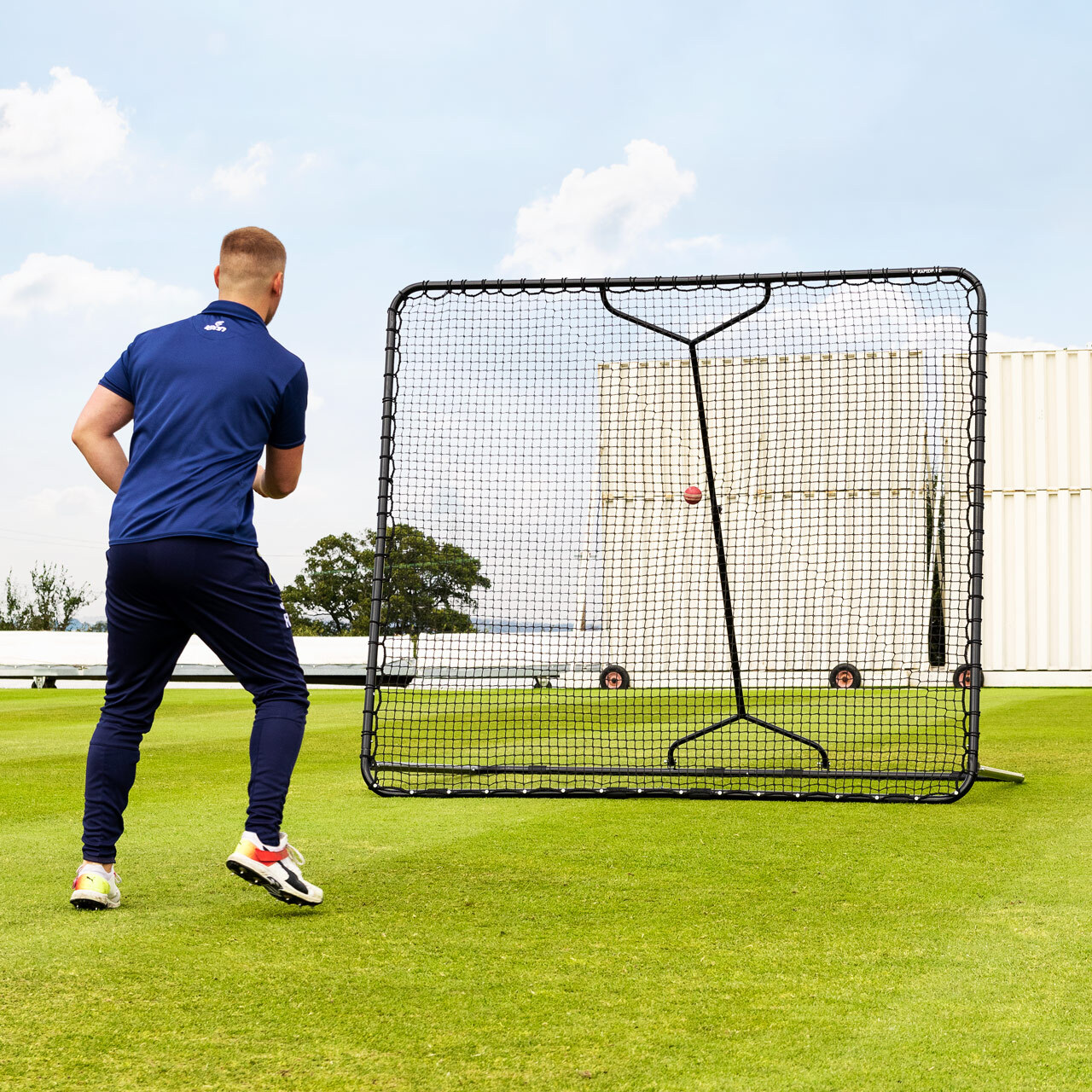 RAPIDFIRE MEGA X CRICKET REBOUNDER [1.5M X 1.8M]